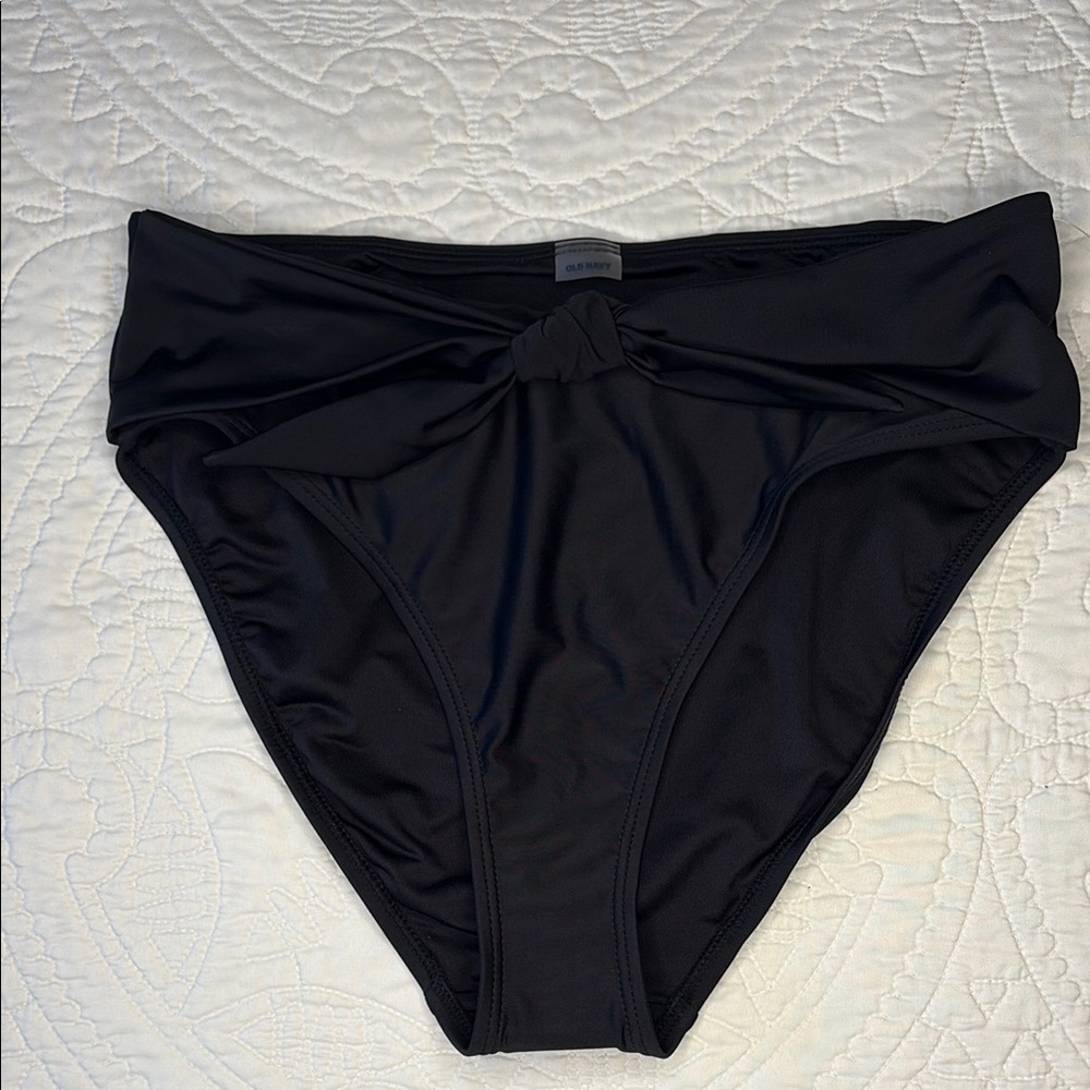 NWT Old Navy Black High-Waisted Bikini Bottoms - Size M